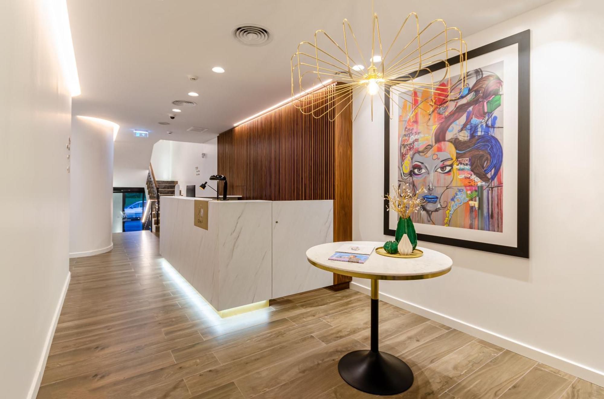 מונטיז'ו 2M Boutique Hotel מראה חיצוני תמונה